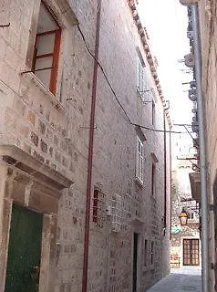 Lepur * דוברובניק